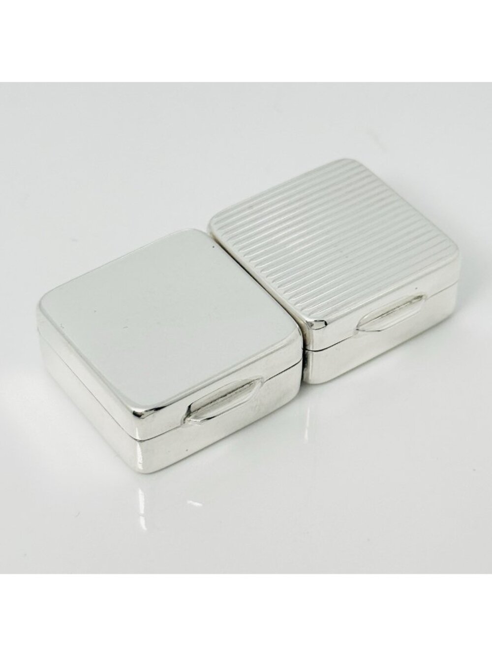 Tiffany & Co. Double Pill Box Trinket Snuff Box Vintage in 925 Sterling Silver